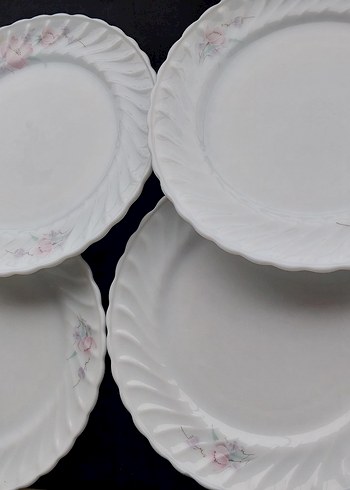 Beyaz Çiçek Desenli Porselen Tabak Seti - Görsel 4