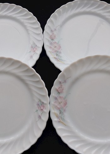 Beyaz Çiçek Desenli Porselen Tabak Seti - Görsel 5