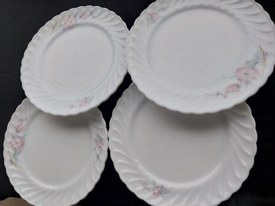 Beyaz Çiçek Desenli Porselen Tabak Seti - Görsel 4