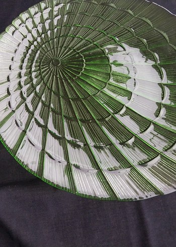 Eskilerden Koyu Yeşil Soyut Desenli Cam Tabak - Görsel 8