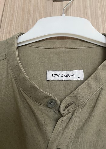 Düğmeli Keten Kısa Kollu Erkek Gömlek - Görsel 2