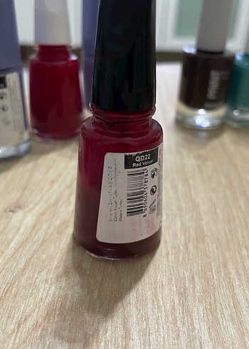 Çok Renkli Koyu Oje Seti - Görsel 5