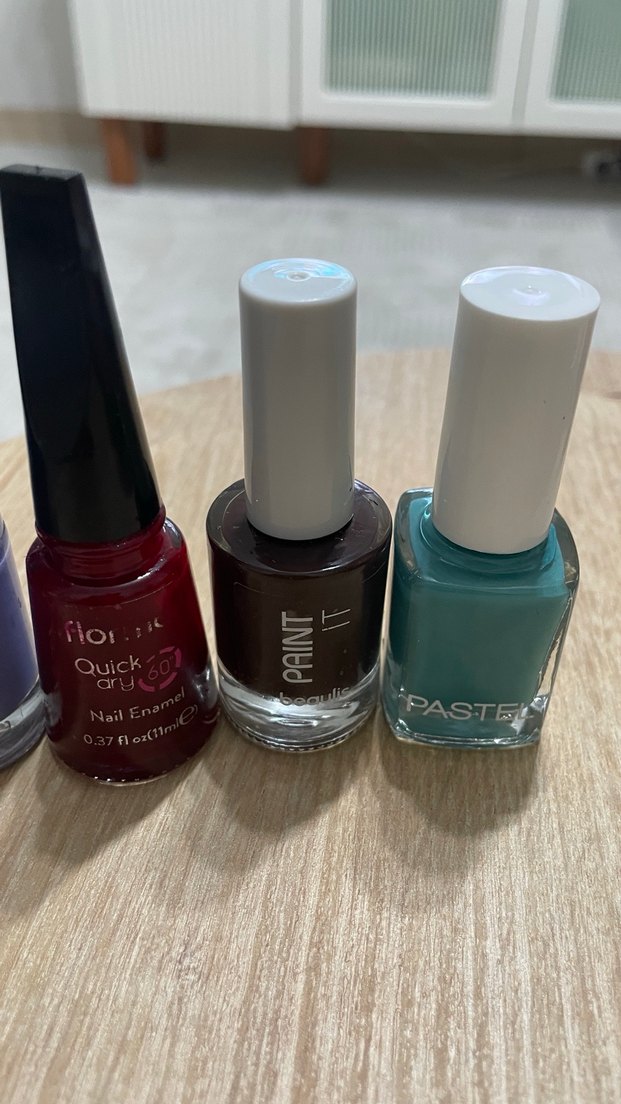 Çok Renkli Koyu Oje Seti - Görsel 3