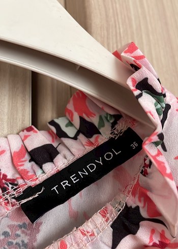 Çiçek Desenli Kısa Kollu Kız Elbisesi - Görsel 3