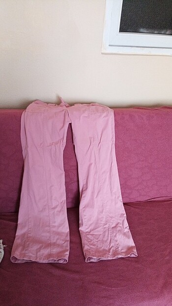 Açık pembe bayan pantolonu