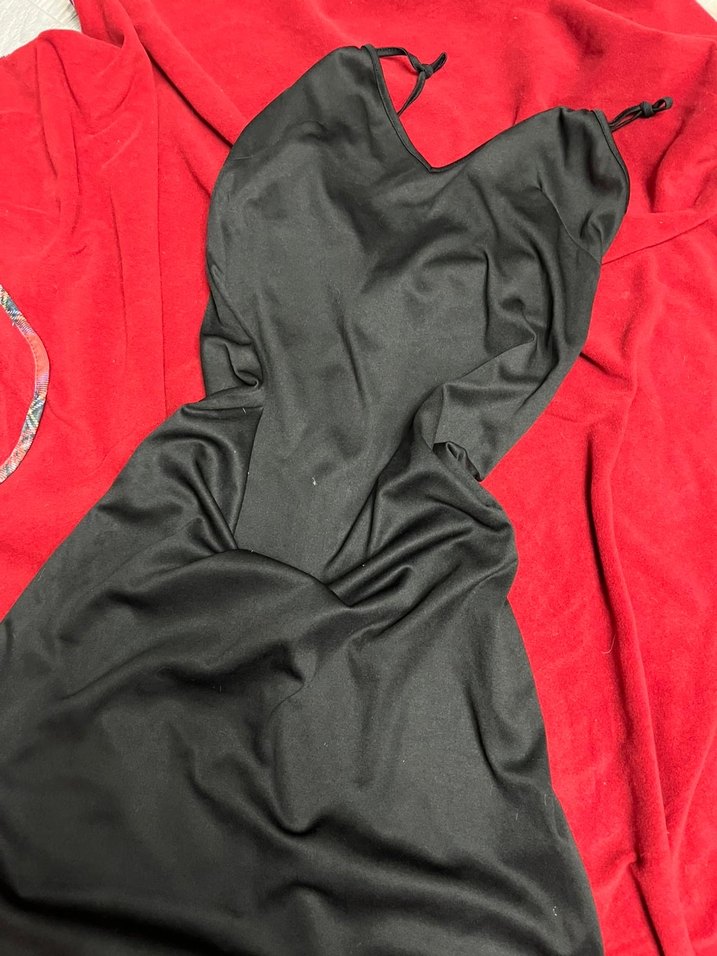 Siyah V Yaka Drapeli Midi Kadın Elbise - Görsel 2