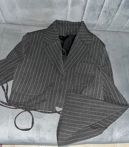 38 Beden Crop bağlamalı kruvaze blazer