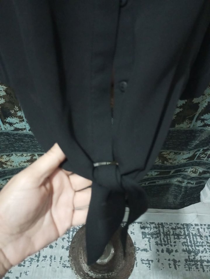 Siyah Uzun Kollu V Yakalı Kadın Gömlek - Görsel 2