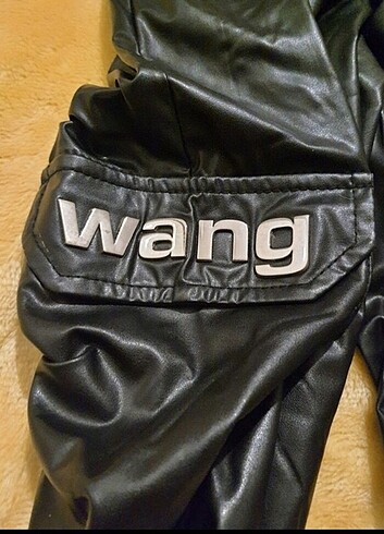 Alexander Wang cool deri görünümlü kışlık pantolon 