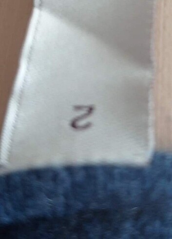 Zara V yaka kolsuz triko. Bana olmuyor xs s giyer