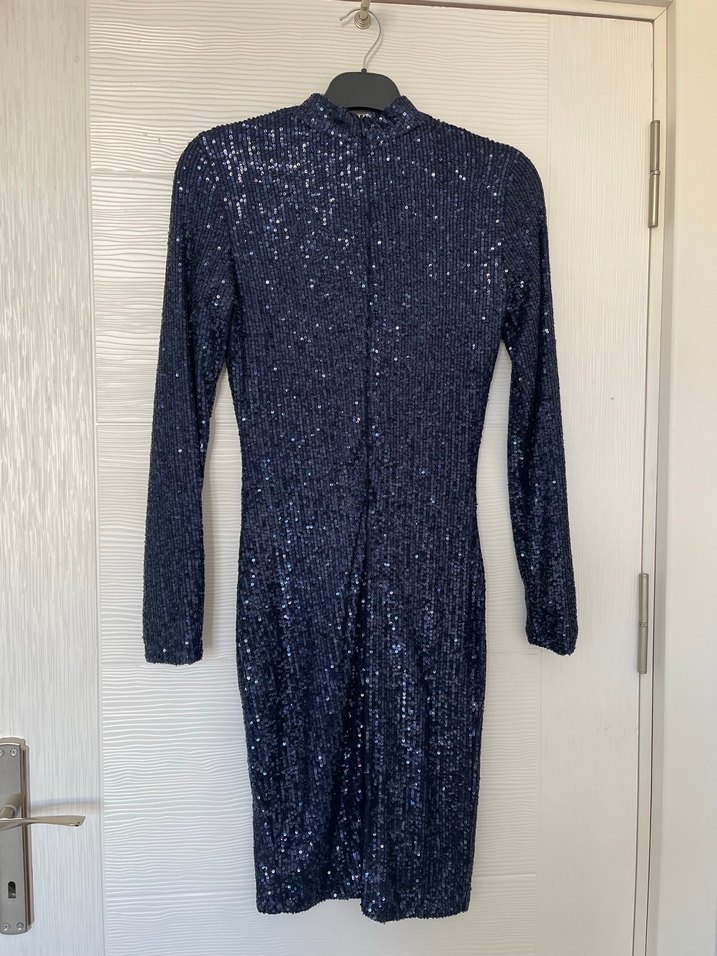 Uzun Kollu Lacivert Parlak Dar Abiye Elbise - Görsel 5