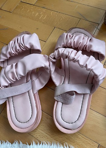Pudra Renk Fırfırlı Dolgu Topuklu çocuk Sandalet - Görsel 3