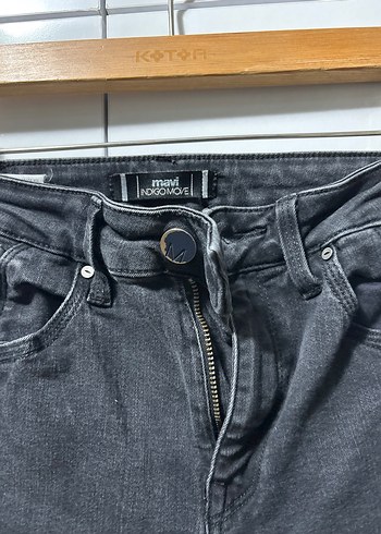Bel Detaylı Siyah Kadın Denim Pantolon - Görsel 3