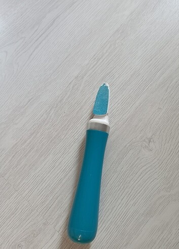 Pilli tırnak törpüsü