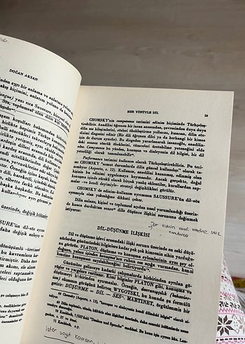  Beden Her Yönüyle Dil - Ana Çizgileriyle Dilbilim