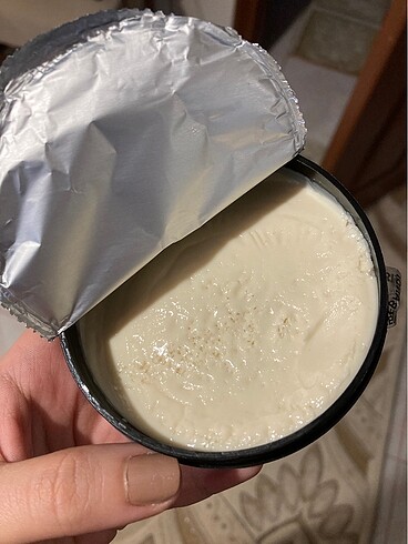 Benri Benri killi mat wax (sadece denemek için bir kere kullanıldı)