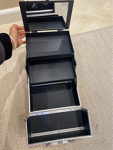 Profosyonel makyaj çantası - Görsel 4