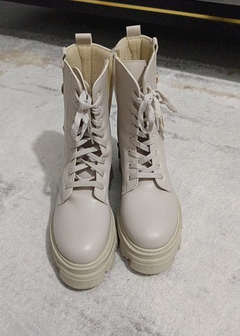 kadın bot,postal,kadın çizme,bot,krem bot,kadın kadın postal - Görsel 3