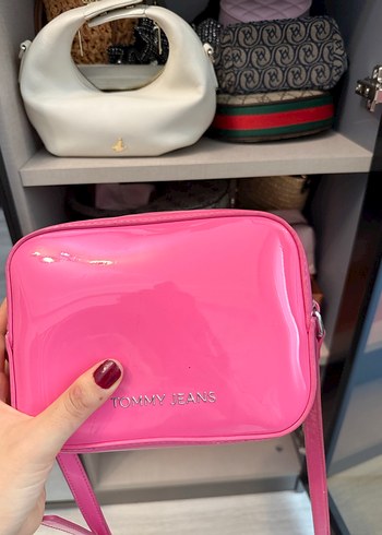 Tommy Hilfiger Ayarlanabilir Pembe Omuz Çantası - Görsel 4