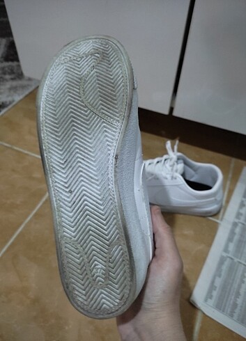 37 Beden beyaz Renk Nike spor ayakkabı