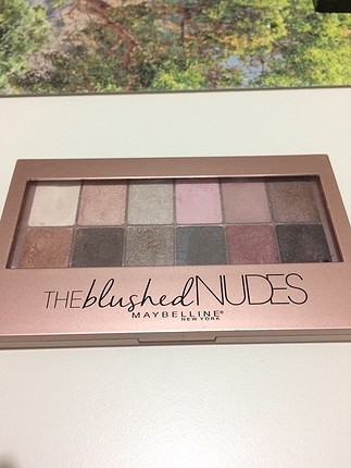 Maybelline Maybelline the blushed nudes