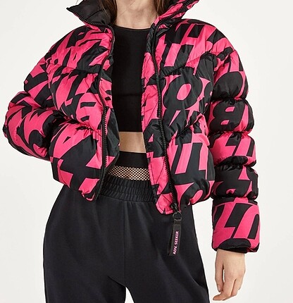 Bershka mont
