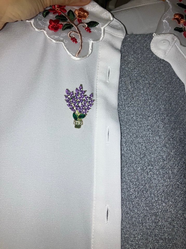 Mor Çiçekli Payetli Broş - Görsel 4