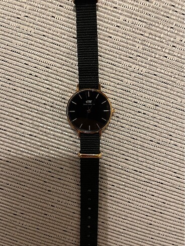 Daniel Wellington Kol Saati