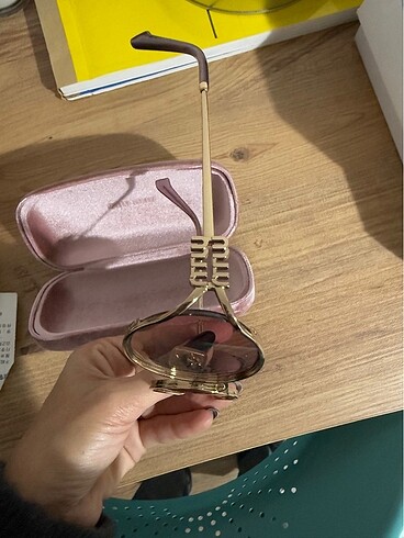 Beden pembe Renk Miu miu orijinal güneş gözlüğü