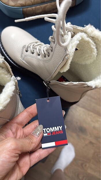 Tommy Hilfiger Tommy hilfiger etiketli orijinal bot