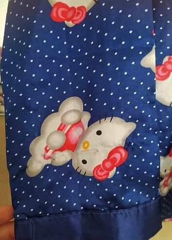 s Beden lacivert Renk Hello kitty 