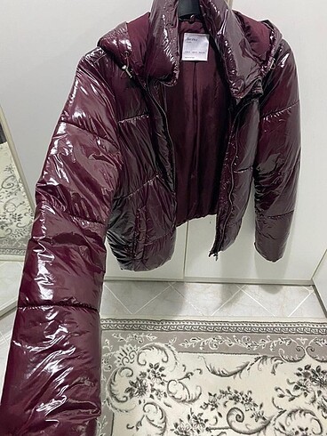 Bershka Bordo mont