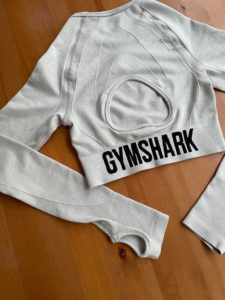 Gymshark marka crop sporcu üstü - Görsel 5