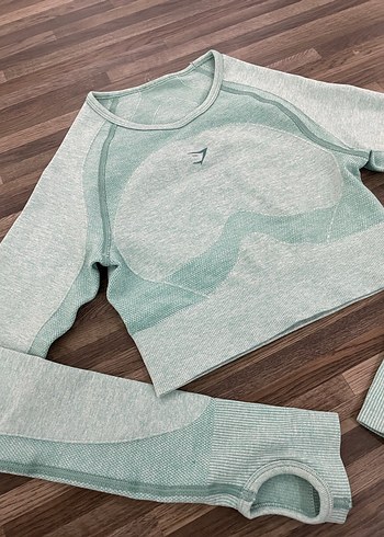 Gymshark marka crop sporcu üstü - Görsel 6