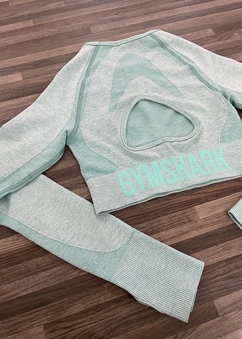 Gymshark marka crop sporcu üstü - Görsel 3