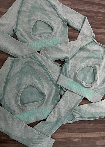 Gymshark marka crop sporcu üstü - Görsel 4