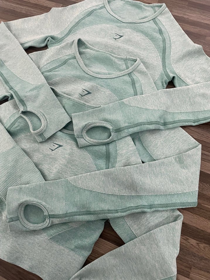 Gymshark marka crop sporcu üstü - Görsel 3