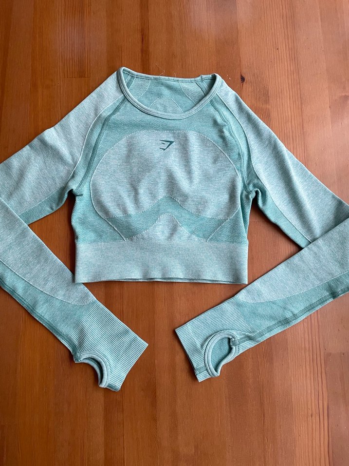 Gymshark marka crop sporcu üstü - Görsel 2