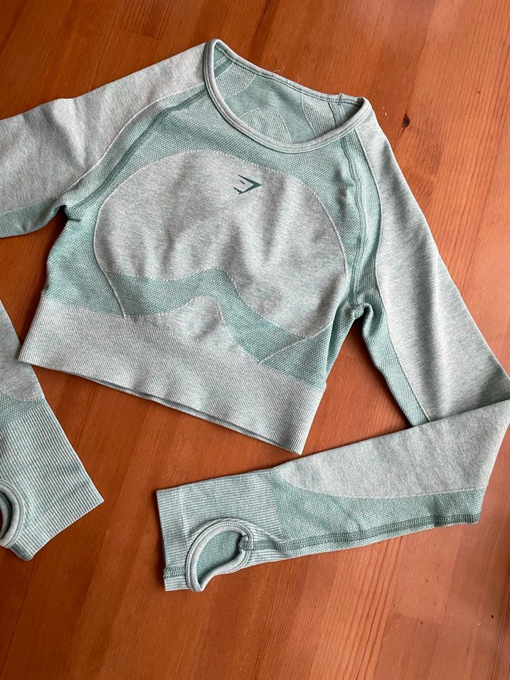 Gymshark marka crop sporcu üstü - Görsel 4