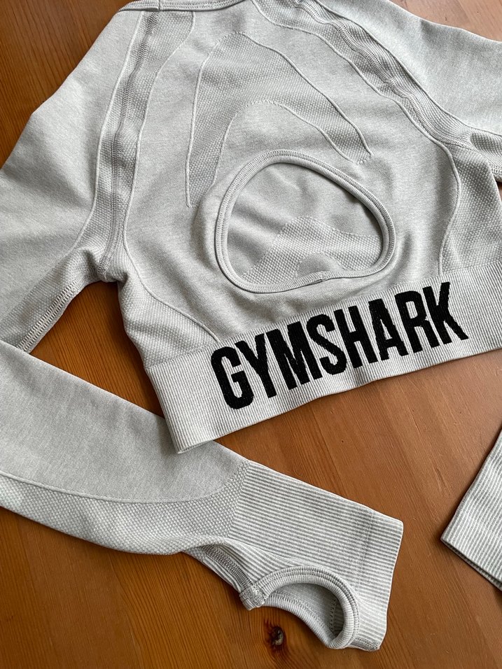 Gymshark marka crop sporcu üstü - Görsel 3