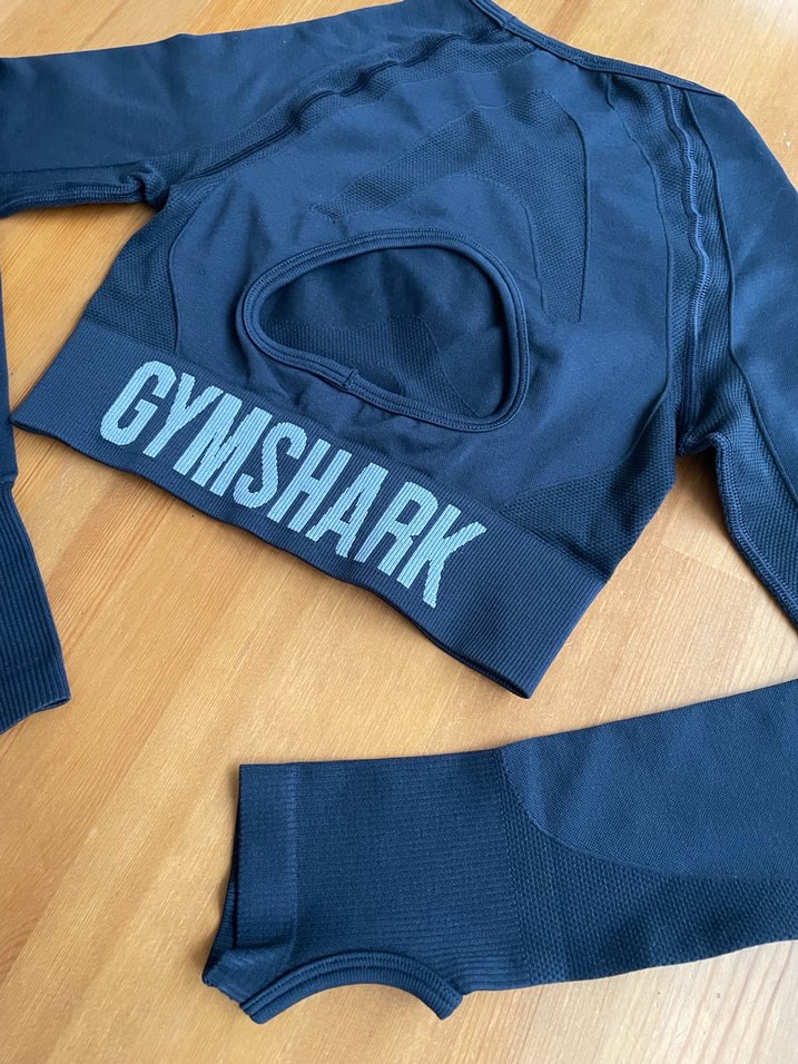 Gymshark marka crop sporcu üstü - Görsel 4