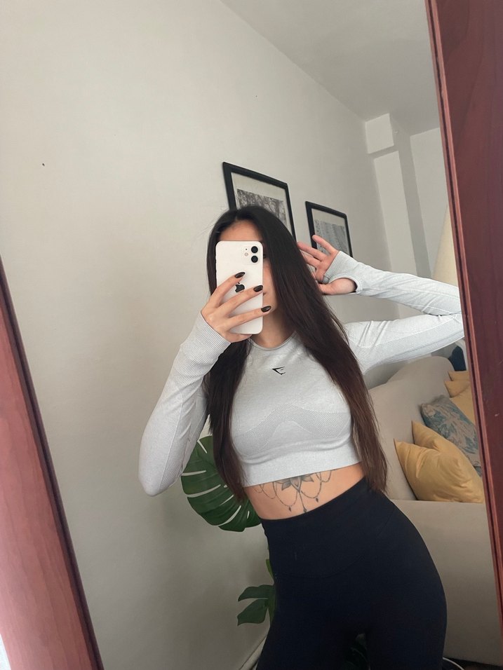 Gymshark marka crop sporcu üstü - Görsel 4