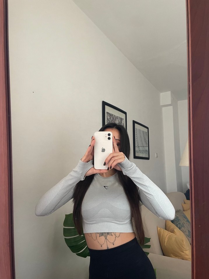 Gymshark marka crop sporcu üstü - Görsel 3