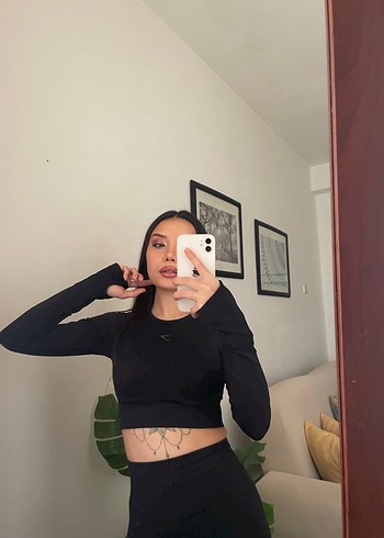 Gymshark marka crop sporcu üstü - Görsel 3