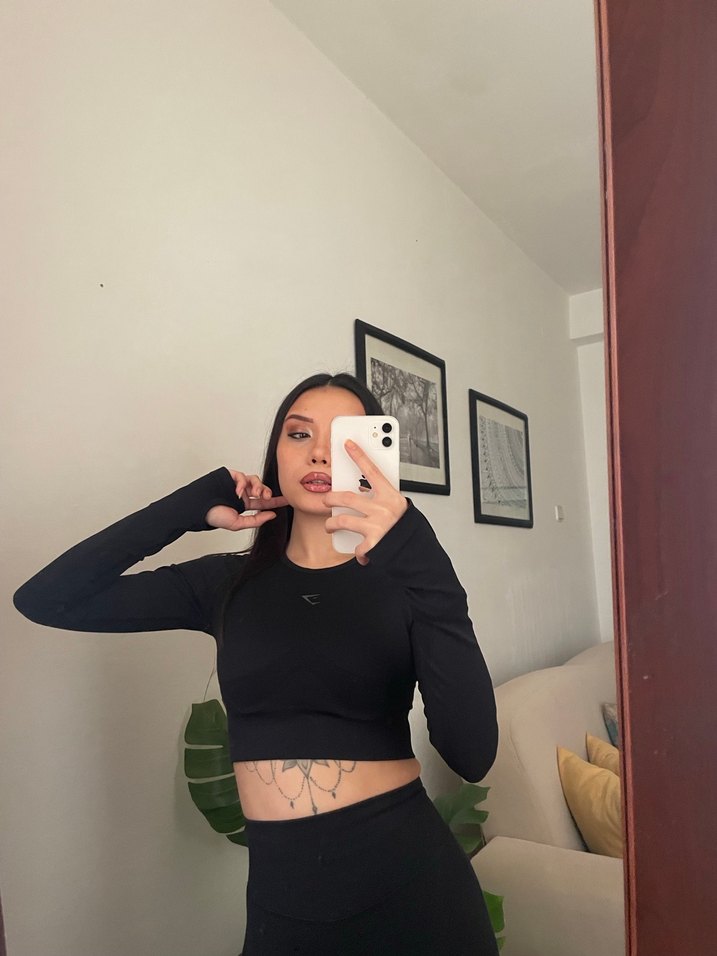 Gymshark marka crop sporcu üstü - Görsel 3