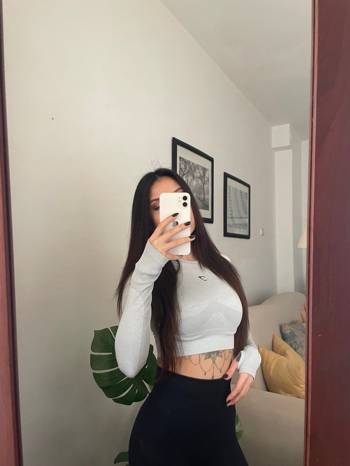 Gymshark marka crop sporcu üstü - Görsel 5