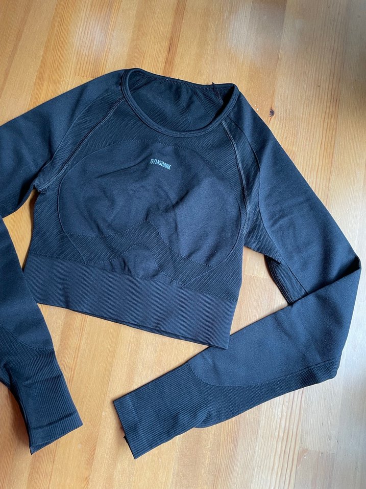 Gymshark marka crop sporcu üstü - Görsel 3