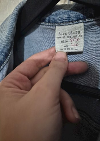 Düğmeli Kolsuz Mini Denim Ceket - Görsel 5