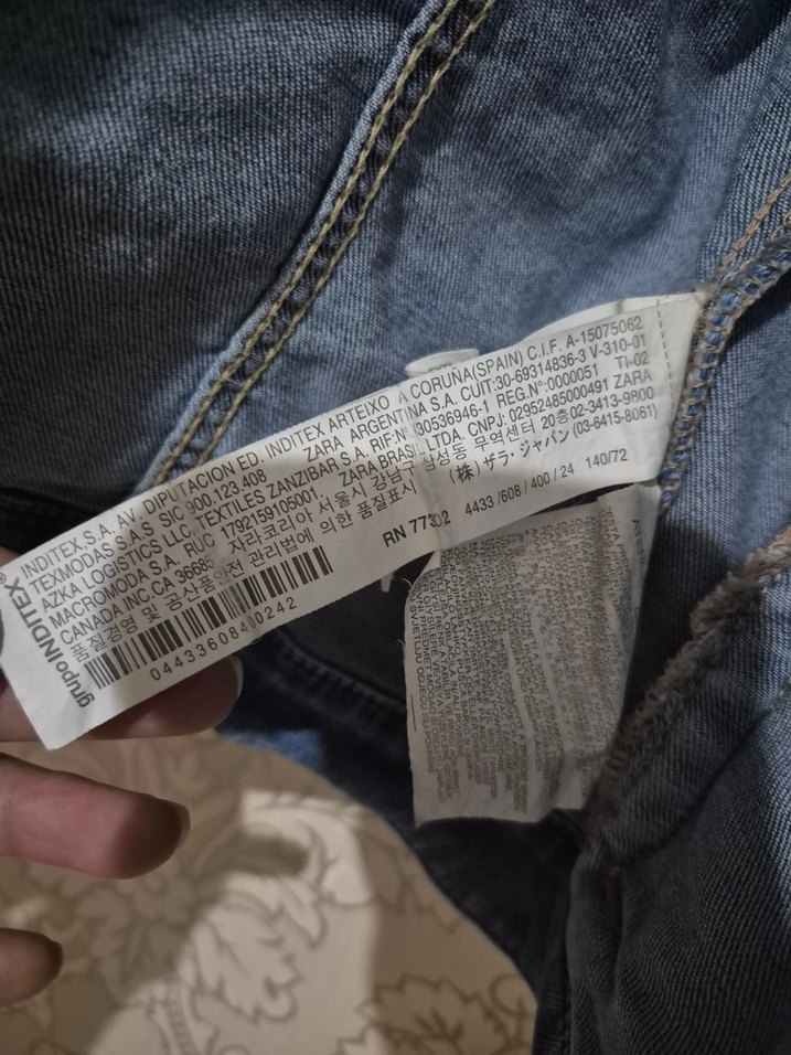 Düğmeli Kolsuz Mini Denim Ceket - Görsel 4