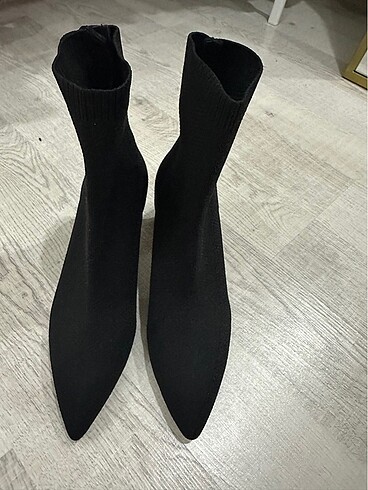 Zara çorap bot